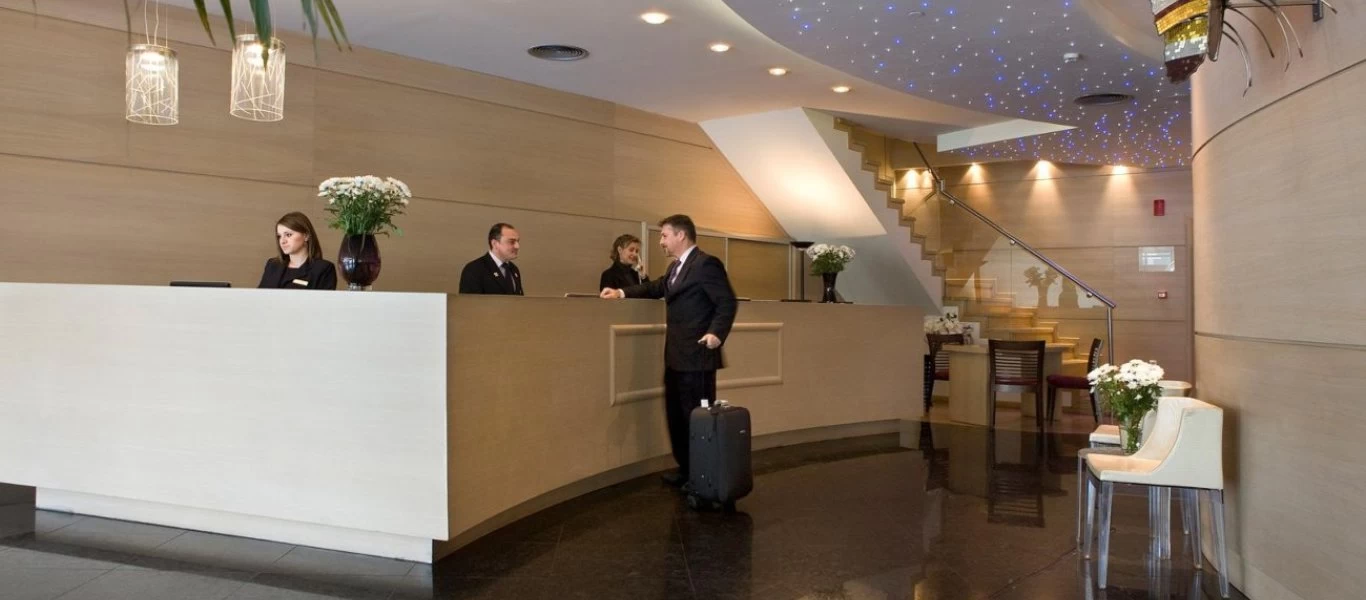 Λευκάδα: Ξυλοκόπησαν ξενοδοχοϋπάλληλο που αιτήθηκε να δει αντίγραφο της σύμβασής του